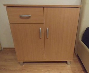 Heledat värvi kapp (2 foto / 4)
