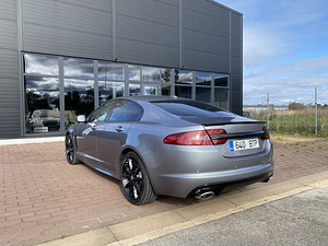 Jaguar xf (9 фото из 9)