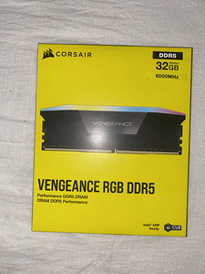 CORSAIR VENGEANCE RGB 32GB 2x16GB CL30 (1 foto / 2)