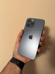 iPhone 12 Про Макс (3 фото из 3)