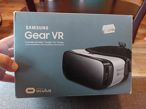 Samsung gear vr (1 foto / 2)