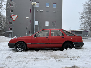 Ford Sierra (1 фото из 10)