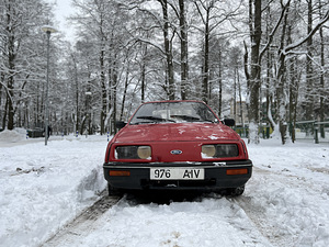 Ford Sierra (5 фото из 10)
