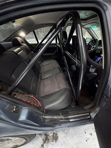 BMW E46 323 Turvapuuriga driftikas (10 foto / 11)