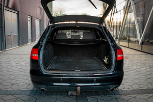Audi A6 C6 3.0Tdi S-Line Facelift 176kw (10 foto / 10)