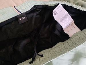 Hugo Boss шорты L / XL! Новые! Оригинал! (2 фото из 3)