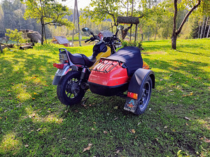 Honda VF 750 Magna sidecar külgkorviga V4 60kW (7 foto / 9)