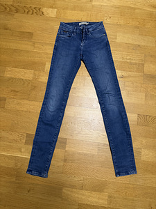 Naiste teksad XS Calvin Klein (1 foto / 2)