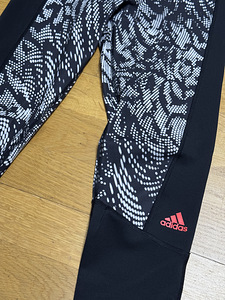 Retuusid - säärised xs adidas (2 foto / 2)