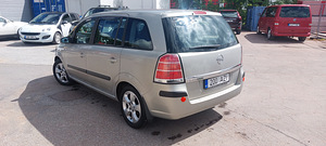 Opel Zafira 1.8 103 kw (5 foto / 8)