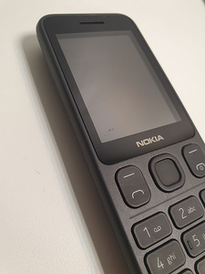 Nokia 125 mobiiltelefon (3 foto / 5)