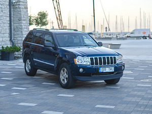 Jeep Grand Chereokee 3.0 160kw (2 foto / 12)