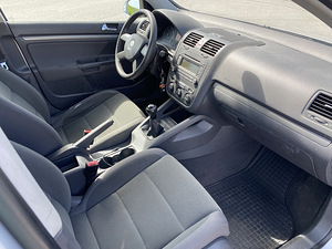 Volkswagen Golf V 2004 2.0 TDI 103kw (5 foto / 10)