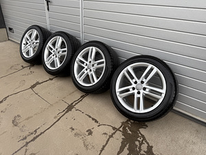 Audi 18” veljed suverehvidega (5 foto / 7)