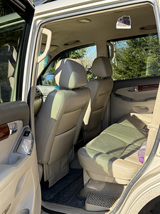 Toyota Land Cruiser 120 (7 foto / 10)