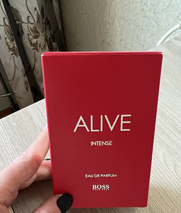 Hugo Boss intense (1 foto / 3)