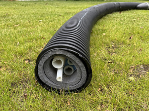 Uponor Ecoflex Quattro isoleeritud toru ja kummiotsad (2 foto / 4)