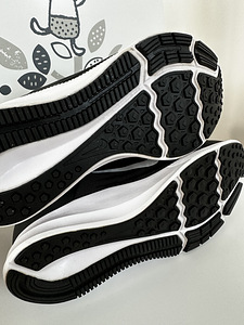Nike Uus suurus 30, sisetald 18,5 cm. (4 foto / 6)