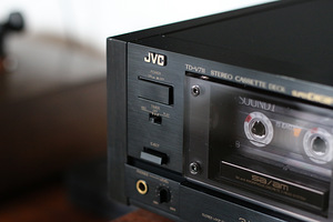JVC TD-V711 BK kassettdekk (rihm vahetatud, 1988-90, 8,3kg) (4 foto / 10)