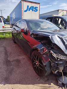Mercedes Benz E 250 Coupe AMG (3 foto / 10)