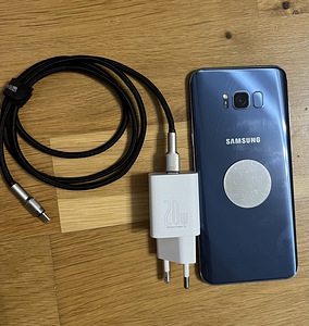 Samsung Galaxy S8 plus (1 foto / 2)