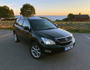 Lexus RX 350 President (3 foto / 14)