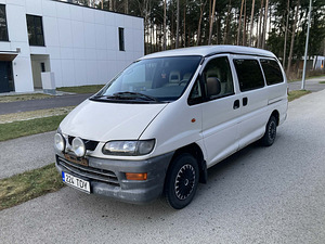 Mitsubishi L400 Space Gear 2.5TD (1 фото из 14)