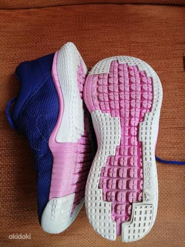 Женская детская спортивная обувь Reebok 35 (фото #3)
