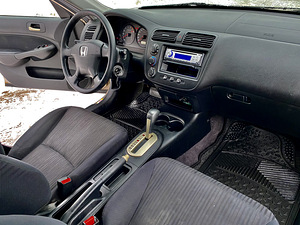 Honda civic 1.6, 81kw automaat (7 foto / 9)