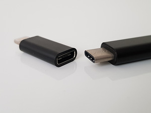 Переходники для соединения Samsung с зарядками iPhone (2 фото из 3)