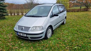 Продается vw sharan 1.9tdi.96kw.2003a. (2 фото из 11)