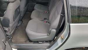 Продается vw sharan 1.9tdi.96kw.2003a. (8 фото из 11)