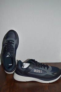 Hugo Boss jalanõud 42