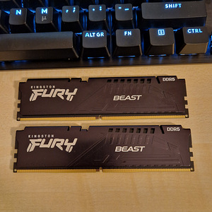 Kingston DDR5 Fury Beast 32GB (2x16GB) 5600MHz CL36 (1 foto / 3)