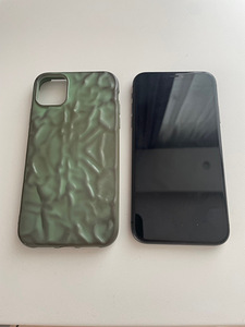 iPhone 11 Black 128GB (3 foto / 3)