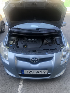 Auto toyota auris (1 foto / 7)