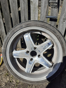 Peugeot 408 suverehvid 8mm sügavusega+veljed (1 foto / 2)