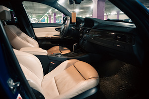 BMW 330 E91 M-Pakett 3.0 R6 N57 180kW (13 foto / 15)