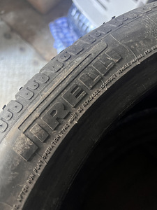 Suverehvid Pirelli SOTTOZERO 225/40R18