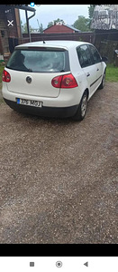 Volkswagen Golf MK5 (3 foto / 6)
