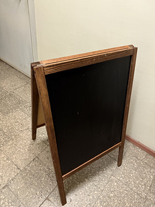 A reklaami tahvel
