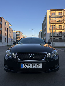 Lexus GS450h (2 фото из 12)