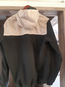 Meeste tuulekas MONCLER suurus M (2 foto / 4)