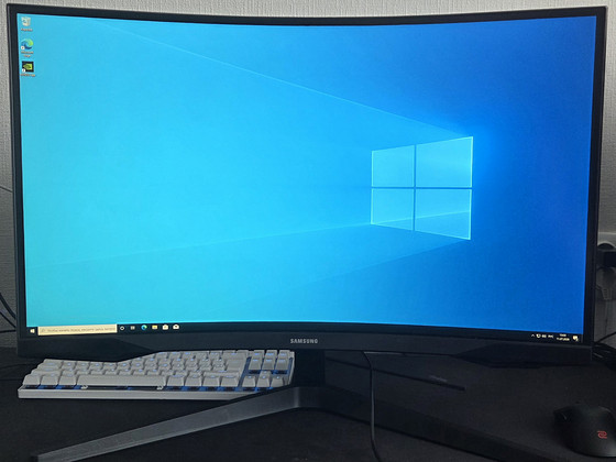 Samsung Odyssey G5 27" 165 Гц