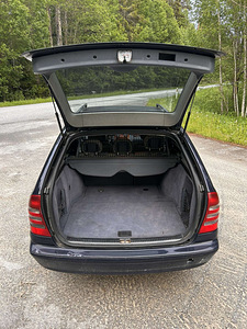 Mercedes Benz C200 CDI 2001a manuaal (4 foto / 9)