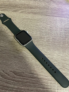 Müüa heas korras Apple käekell 40mm SE LTE (1 foto / 1)