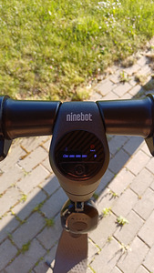 Segway Ninebot ES4 elektritõuks (3 foto / 4)