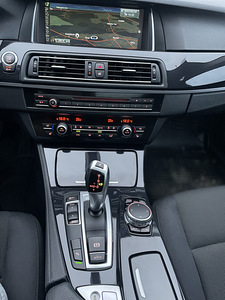 BMW 520d LCI Touring 2015 (3 foto / 15)