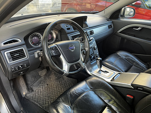 Volvo v70 (3 фото из 7)