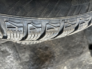 205/60/17 Continental (4 фото из 4)